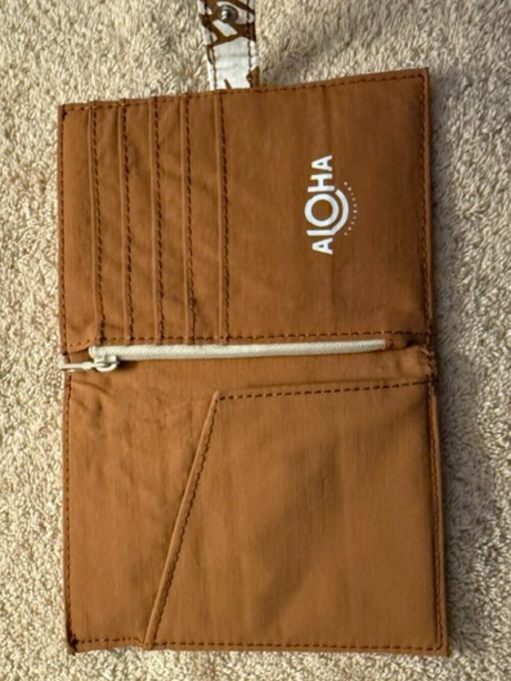 ALOHA Collection Passport Wallet Card Holder Brown White Travel Organizer - Picture 2 of 7